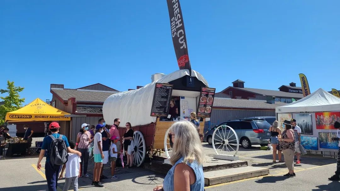 打卡St. Jacobs农贸市场：不吃德国猪蹄，就为赶大集