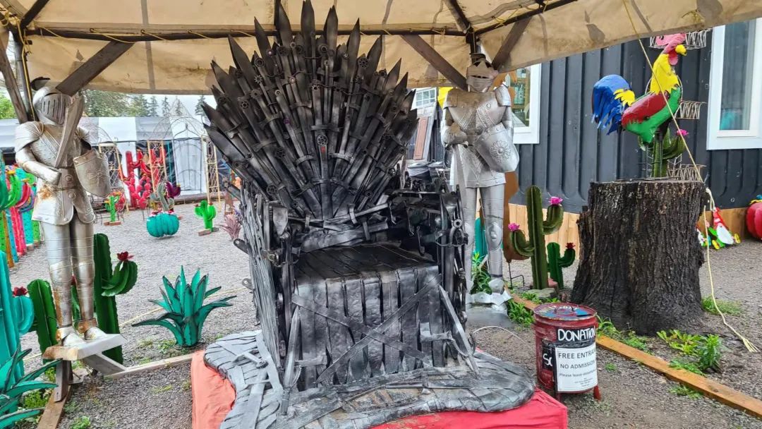 这店有毒！打卡多伦多最奇葩的鬼畜风设计店！辣眼睛又欲罢不能~