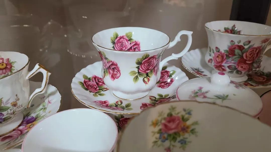 多伦多不说谎：古董西洋瓷器的水不深，可以撸！全凭缘分！