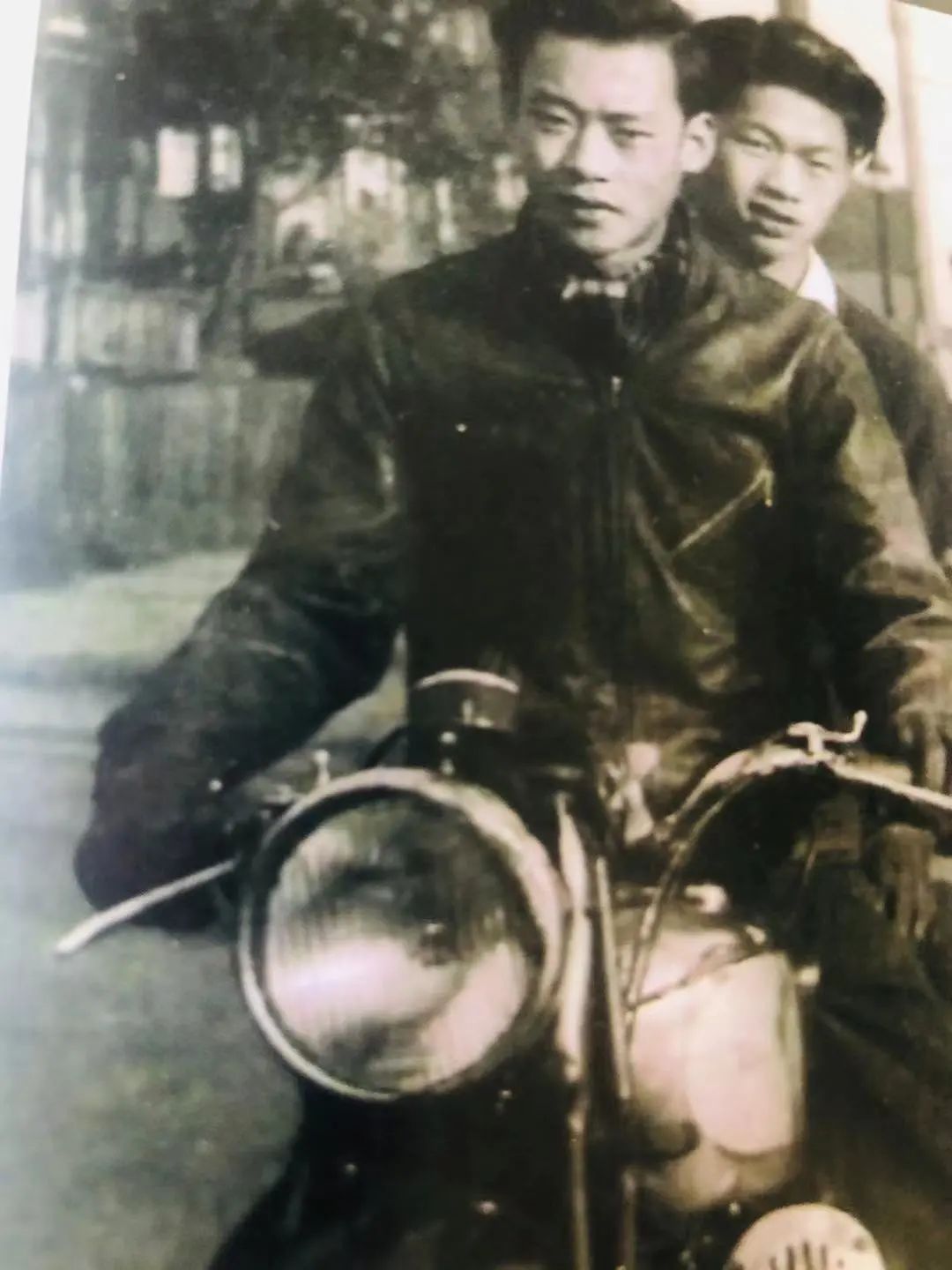 从一本童书说起：加拿大的另一段和每个华人都相关的黑历史