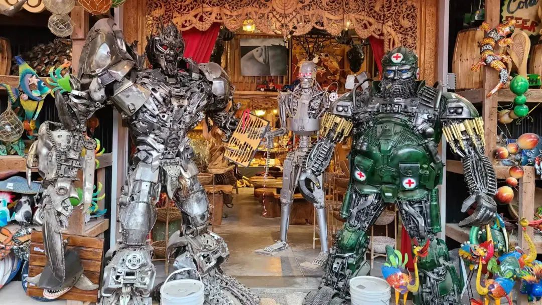 这店有毒！打卡多伦多最奇葩的鬼畜风设计店！辣眼睛又欲罢不能~