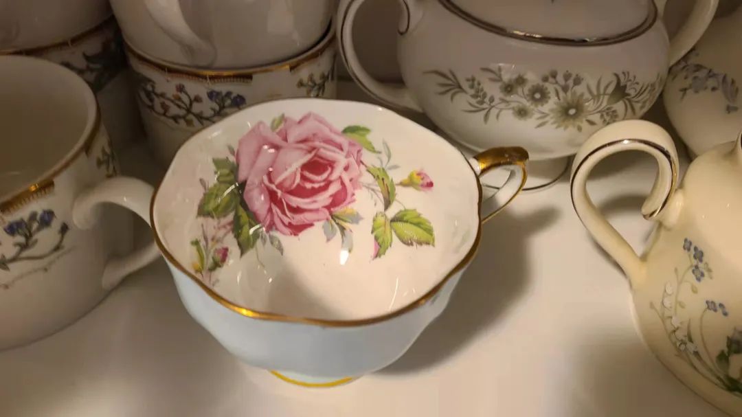 多伦多不说谎：古董西洋瓷器的水不深，可以撸！全凭缘分！