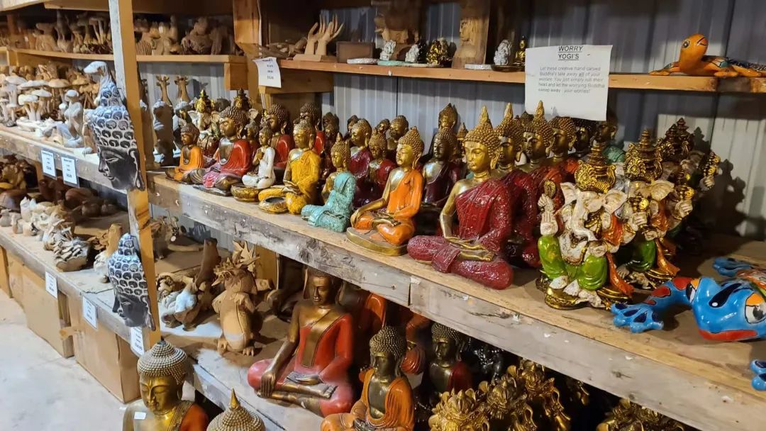 这店有毒！打卡多伦多最奇葩的鬼畜风设计店！辣眼睛又欲罢不能~