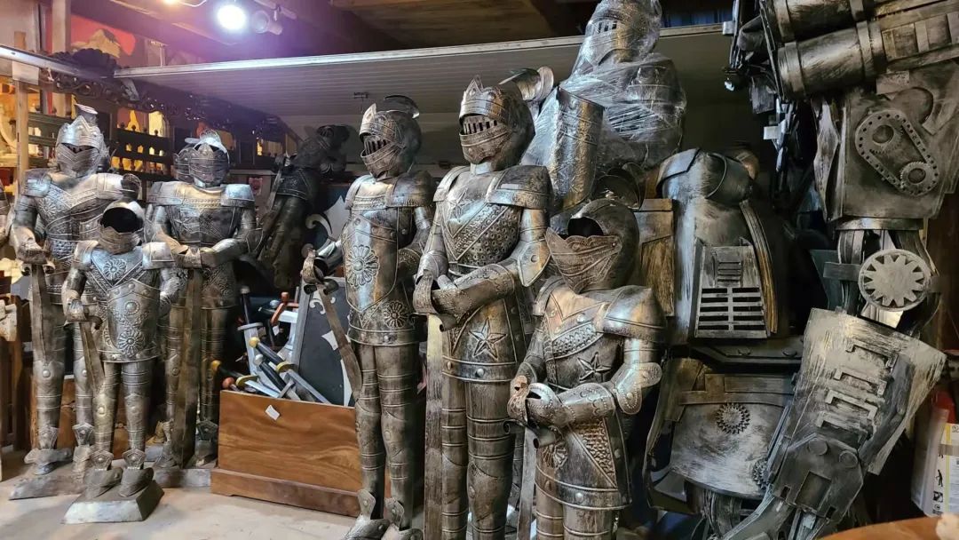 这店有毒！打卡多伦多最奇葩的鬼畜风设计店！辣眼睛又欲罢不能~