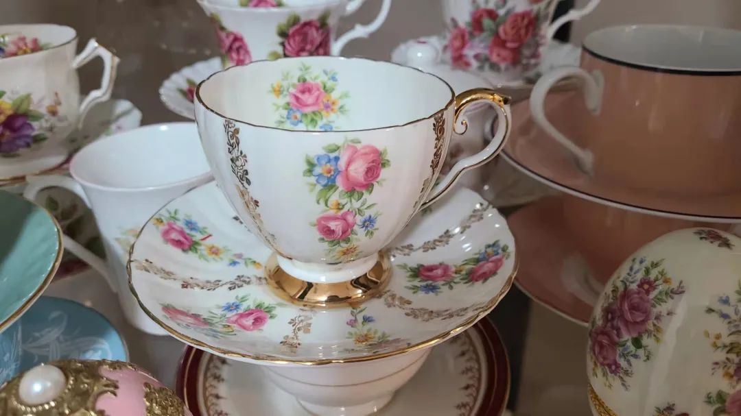 多伦多不说谎：古董西洋瓷器的水不深，可以撸！全凭缘分！