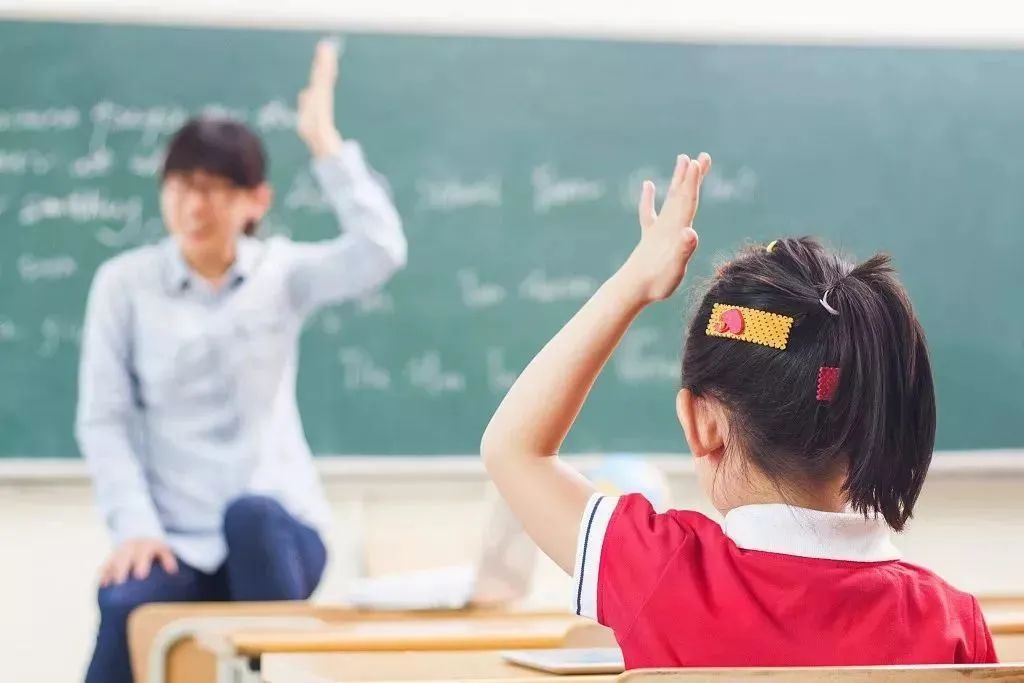 父母辞职全力以赴,三年往返12万公里支持孩子爬藤,到底值不值? 父母辞职全力以赴,三年往返12万公里支持孩子爬藤,到底值不值?