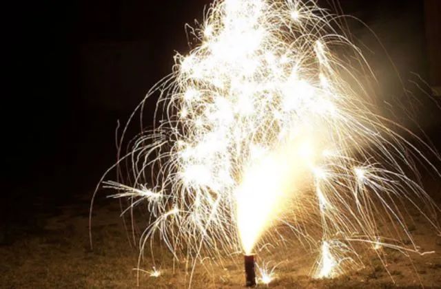 过节怎么能少得了它！盘点可以在多伦多买到烟花的地方！