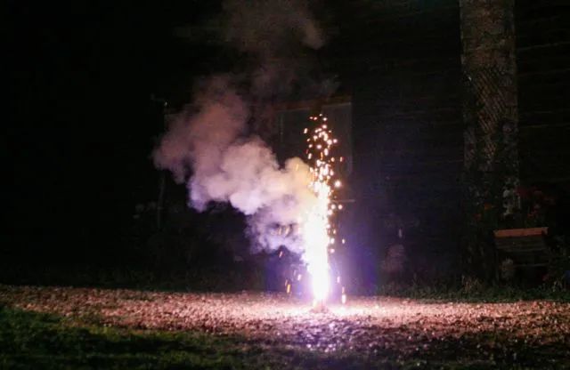 过节怎么能少得了它！盘点可以在多伦多买到烟花的地方！