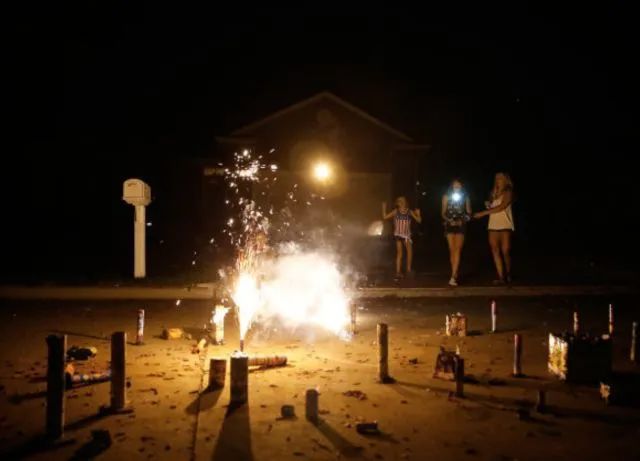 过节怎么能少得了它！盘点可以在多伦多买到烟花的地方！