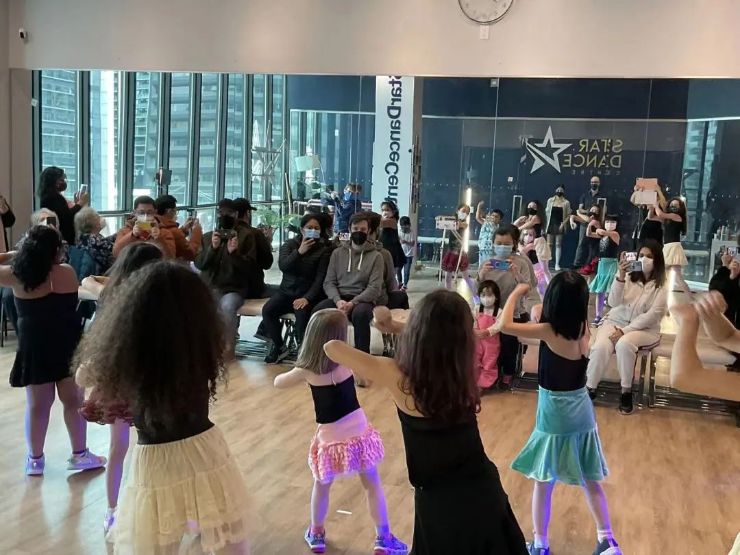 一个充满惊喜的假期：多伦多星舞蹈中心️舞蹈艺术夏令营火热报名中！