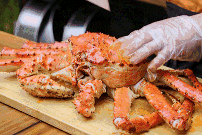 狂欢爆爆爆！这家超市中秋狂欢一降到底，怎么买都划算！温哥华蟹$8.88，中秋家宴一站式购齐~