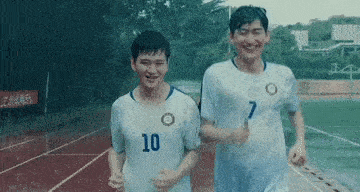 扯内衣带!摸胸!骚话连篇!《东八区的先生们》全网下架冲上热搜 扯内衣带!摸胸!骚话连篇!《东八区的先生们》全网下架冲上热搜