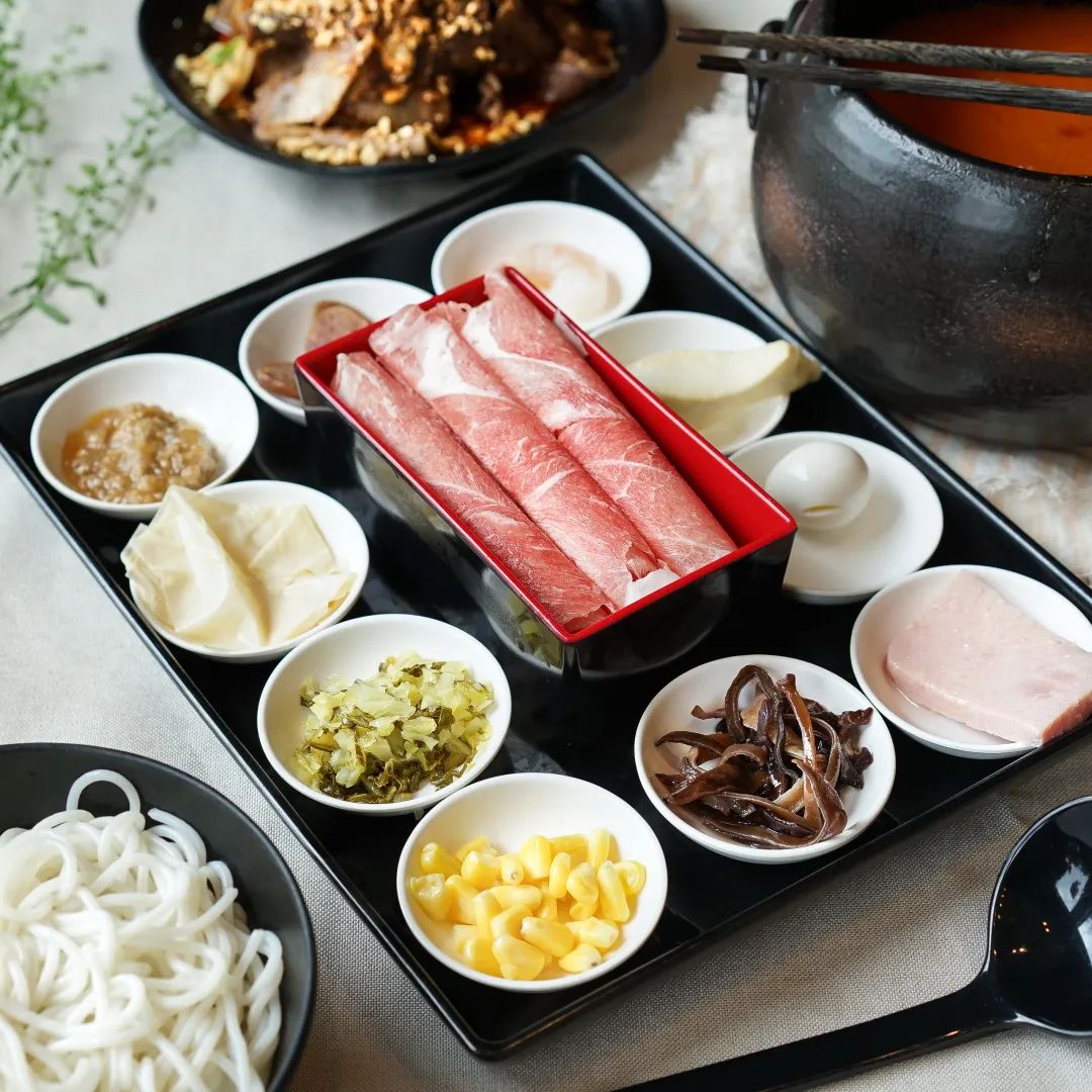 去云尚米线免费领红糖糍粑、红豆沙南瓜饼！这个中秋甜到心坎！