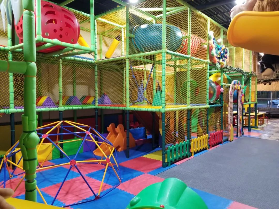 4星半！多伦多谷歌高分室内游乐场盘点：干净、面积大、游乐项目多