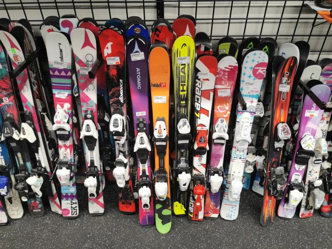 孩子普通的雪衣能滑雪吗?儿童滑雪装备购置攻略了解一下 孩子普通的雪衣能滑雪吗?儿童滑雪装备购置攻略了解一下