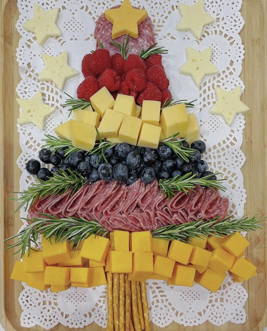 生活已经很摆烂了！摆盘卷起来：圣诞节创意摆盘灵感