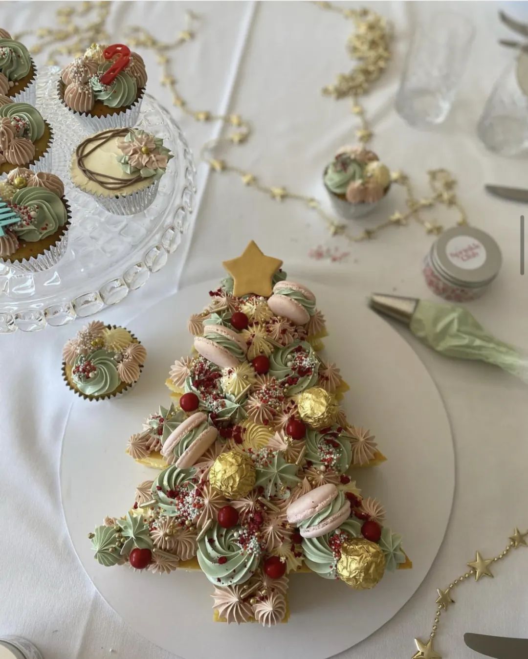 生活已经很摆烂了！摆盘卷起来：圣诞节创意摆盘灵感