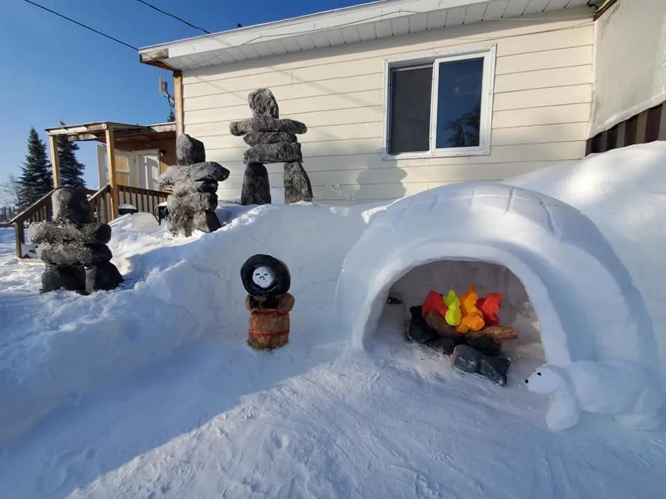 这是懂玩雪的！不出门把雪玩得明明白白：大型高能爹妈炫技现场