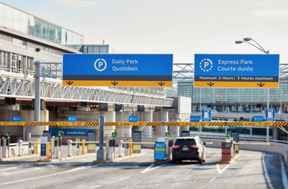 避免罚款，立省$85！皮尔森机场停车接机：隐藏的两个免费停车场