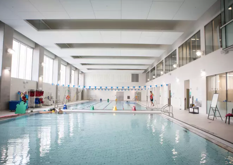 春假没处释放电量,去游泳吧!多伦多口碑最好的室内游泳池Top10 春假没处释放电量,去游泳吧!多伦多口碑最好的室内游泳池Top10