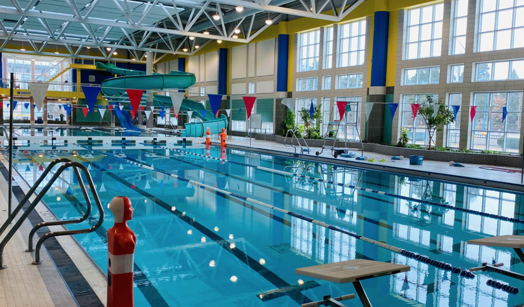 春假没处释放电量,去游泳吧!多伦多口碑最好的室内游泳池Top10 春假没处释放电量,去游泳吧!多伦多口碑最好的室内游泳池Top10