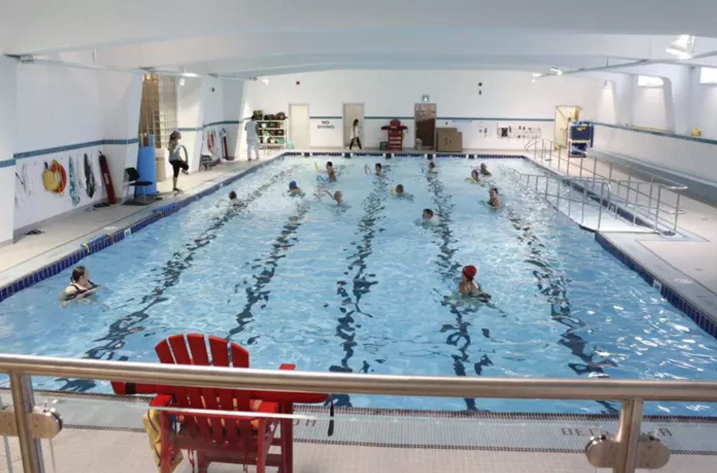 春假没处释放电量,去游泳吧!多伦多口碑最好的室内游泳池Top10 春假没处释放电量,去游泳吧!多伦多口碑最好的室内游泳池Top10