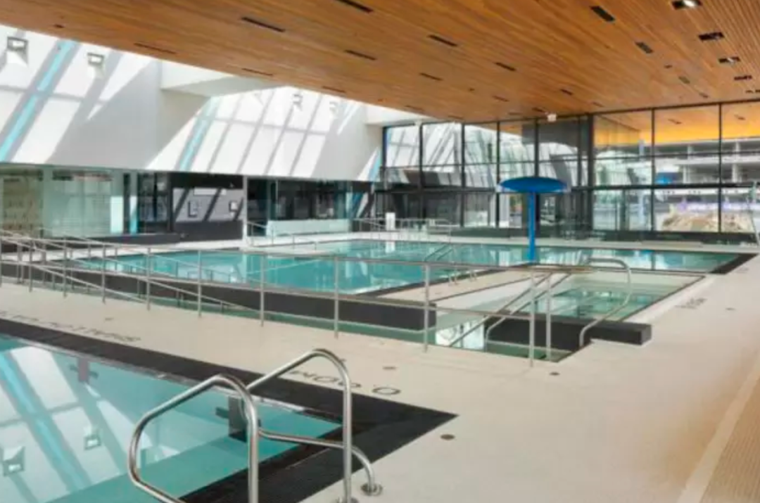 春假没处释放电量,去游泳吧!多伦多口碑最好的室内游泳池Top10 春假没处释放电量,去游泳吧!多伦多口碑最好的室内游泳池Top10