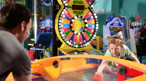 冬天也能玩水!多伦多周边这6个室内水上乐园你都去过了吗? 冬天也能玩水!多伦多周边这6个室内水上乐园你都去过了吗?