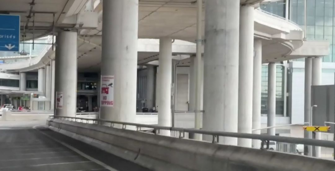 避免罚款，立省$85！皮尔森机场停车接机：隐藏的两个免费停车场