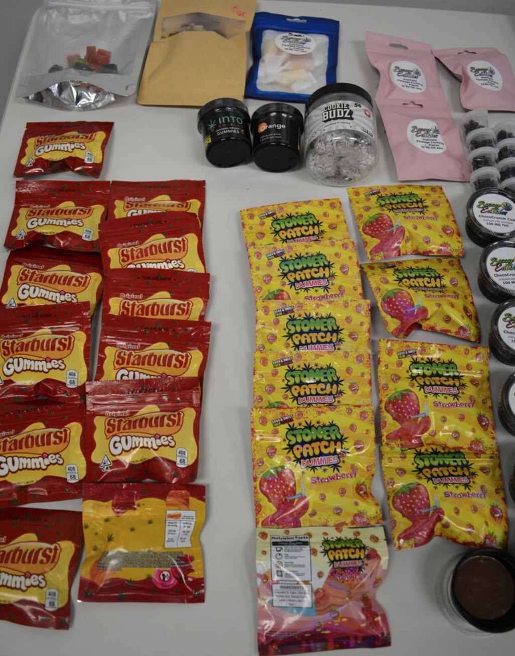 多名儿童误食住院!卫生部:有批大麻非法包装成孩子们常吃的零食 多名儿童误食住院!卫生部:有批大麻非法包装成孩子们常吃的零食