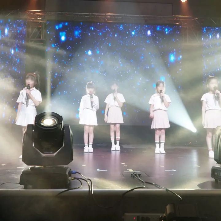 提供接送的沉浸式音乐夏令营：探索乐器！女团唱跳！摇滚乐队！