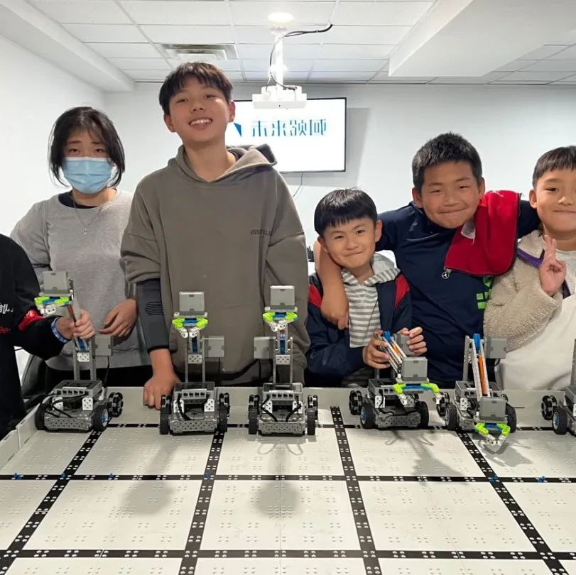 火爆北美的线上科技夏令营来啦!超多STEM主题课程,充实孩子一整个夏天! 火爆北美的线上科技夏令营来啦!超多STEM主题课程,充实孩子一整个夏天!