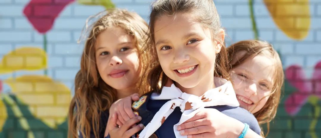 这些卖饼干的小女孩原来是加拿大女童军!一篇搞懂报名攻略:年费、免费活动... 这些卖饼干的小女孩原来是加拿大女童军!一篇搞懂报名攻略:年费、免费活动...