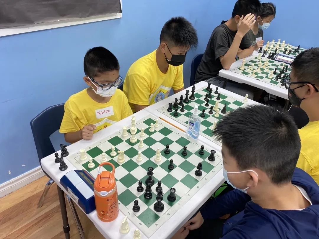 为什么越来越多的家长让孩子学国际象棋？其中到底有什么好处呢？