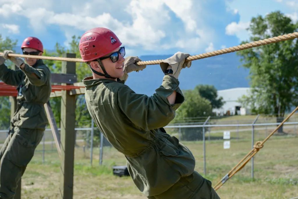 拿奖学金+学分+证书！适合12岁+孩子参加的童子军：少年军团Cadets