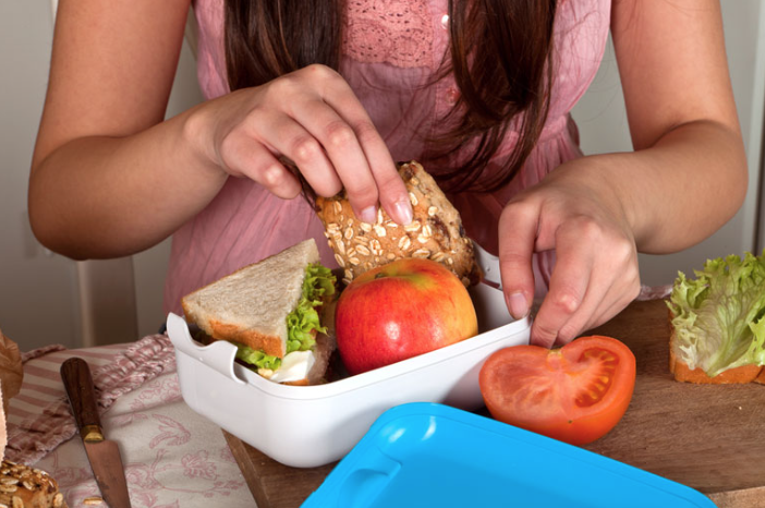 饭渣饭盒多,饭霸啃干馍!14款加拿大娃常用的午餐饭盒:越贵越不好用? 饭渣饭盒多,饭霸啃干馍!14款加拿大娃常用的午餐饭盒:越贵越不好用?