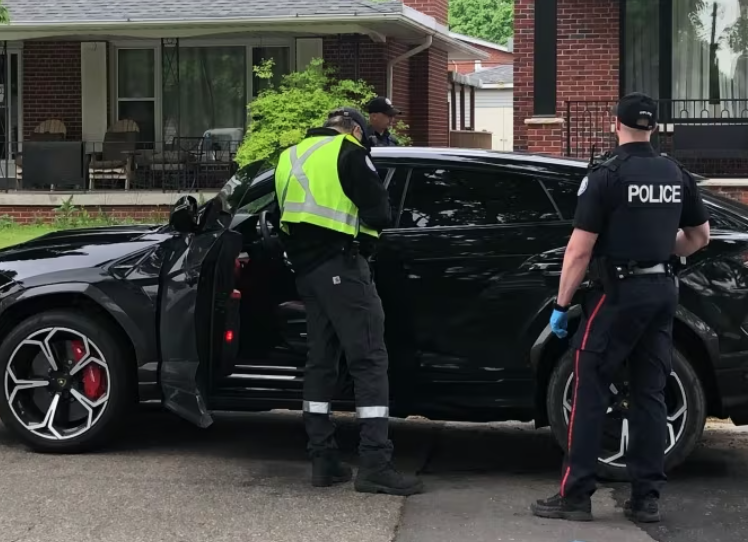 奇葩男子点错咖啡直接报警！大多伦多各区非紧急报警电话了解一下