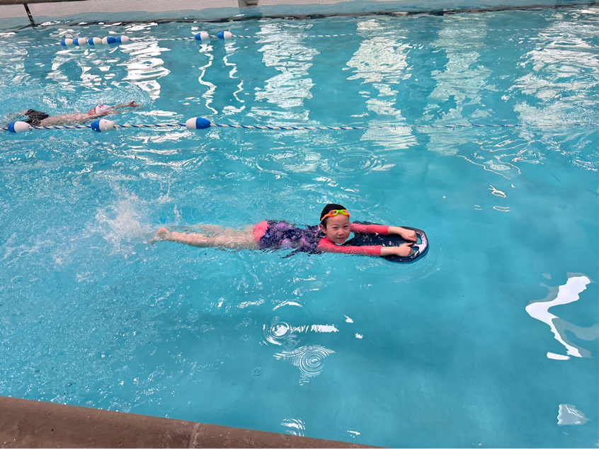 零基础儿童班到成人班！这家游泳俱乐部全都承包！早鸟价了解一下