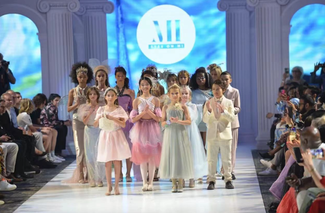 多伦多宝藏青少年服装设计学校被我们找到了！艺术美育Eyes On Mi！