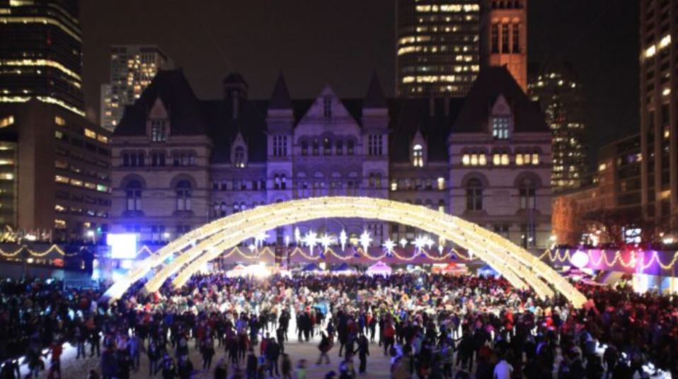 圣诞老人大游行最后一波!多伦多各大灯展都亮起来了~ 圣诞老人大游行最后一波!多伦多各大灯展都亮起来了~