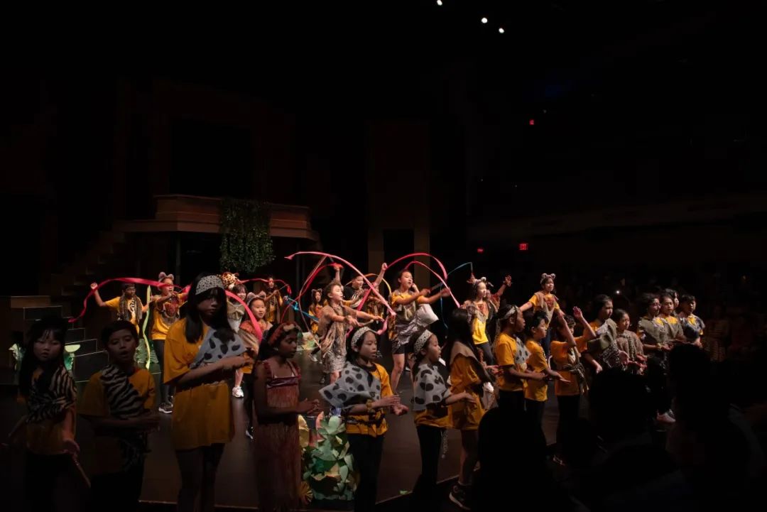 多伦多宝藏青少年服装设计学校被我们找到了！艺术美育Eyes On Mi！