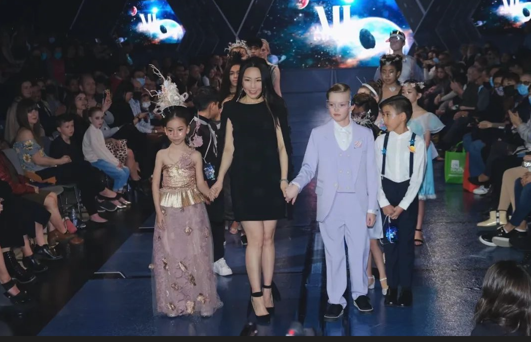 多伦多宝藏青少年服装设计学校被我们找到了！艺术美育Eyes On Mi！