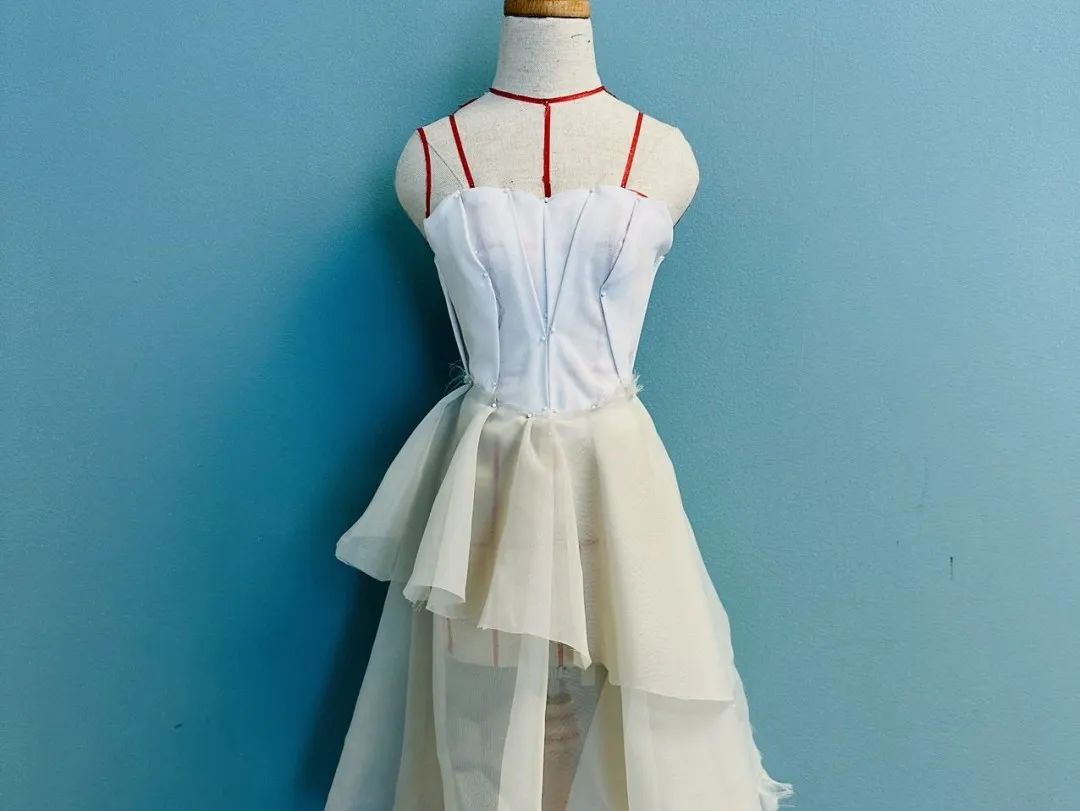 多伦多宝藏青少年服装设计学校被我们找到了！艺术美育Eyes On Mi！