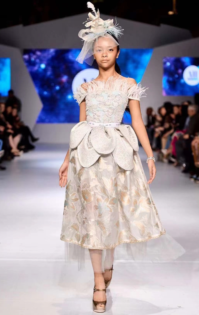 多伦多宝藏青少年服装设计学校被我们找到了！艺术美育Eyes On Mi！