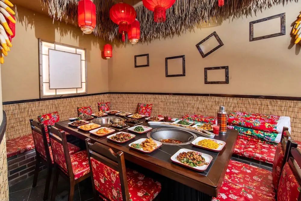 人均25吃到饱!这家铁锅炖太适合年终聚餐了! 人均25吃到饱!这家铁锅炖太适合年终聚餐了!
