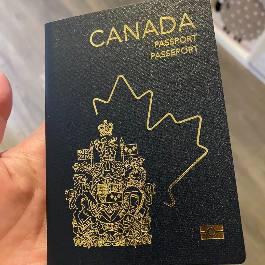 机场停车等人被罚$85!皮尔森机场停车接机:隐藏的两个免费停车场 机场停车等人被罚$85!皮尔森机场停车接机:隐藏的两个免费停车场