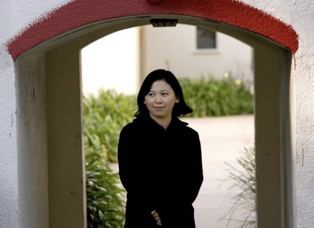 两个孩子都是卧轨自杀，华裔女作家7年内二度丧子！父母真的没有问题吗？