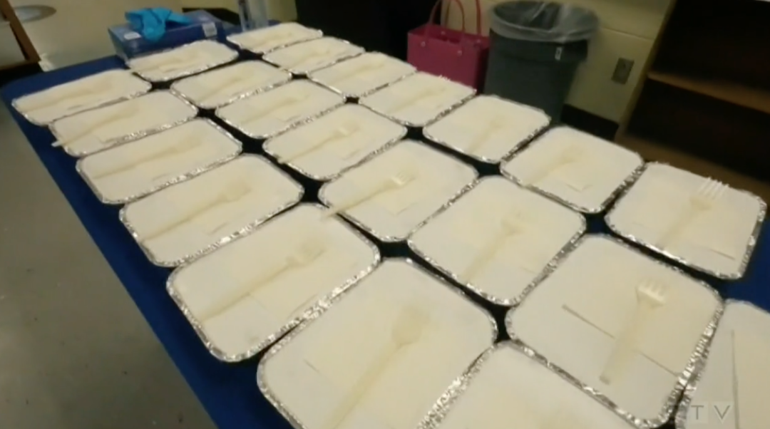 又画饼?5年花10个亿!特鲁多总理:让加拿大的孩子在学校有饭吃! 又画饼?5年花10个亿!特鲁多总理:让加拿大的孩子在学校有饭吃!