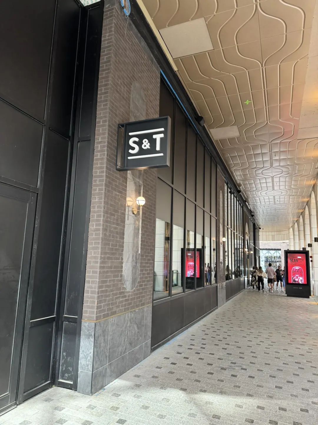 City不City啊~多伦多网红打卡新地标The Well：城市街溜子暴走传说中的“三里屯”