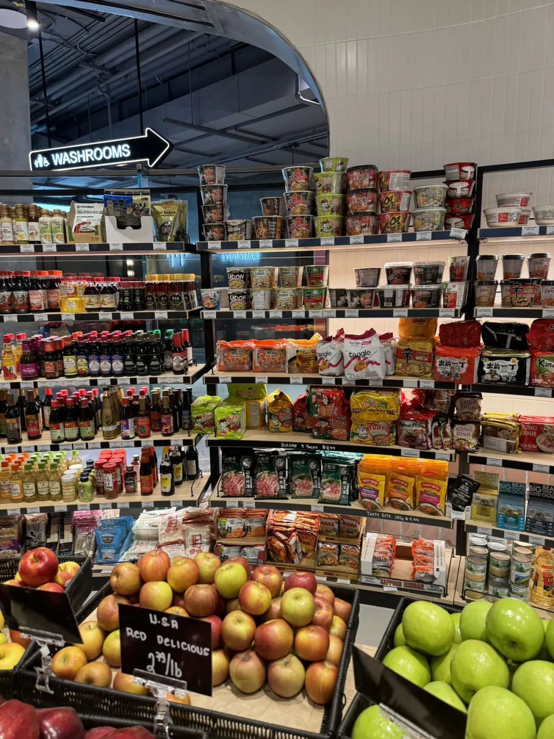 City不City啊~多伦多网红打卡新地标The Well：城市街溜子暴走传说中的“三里屯”